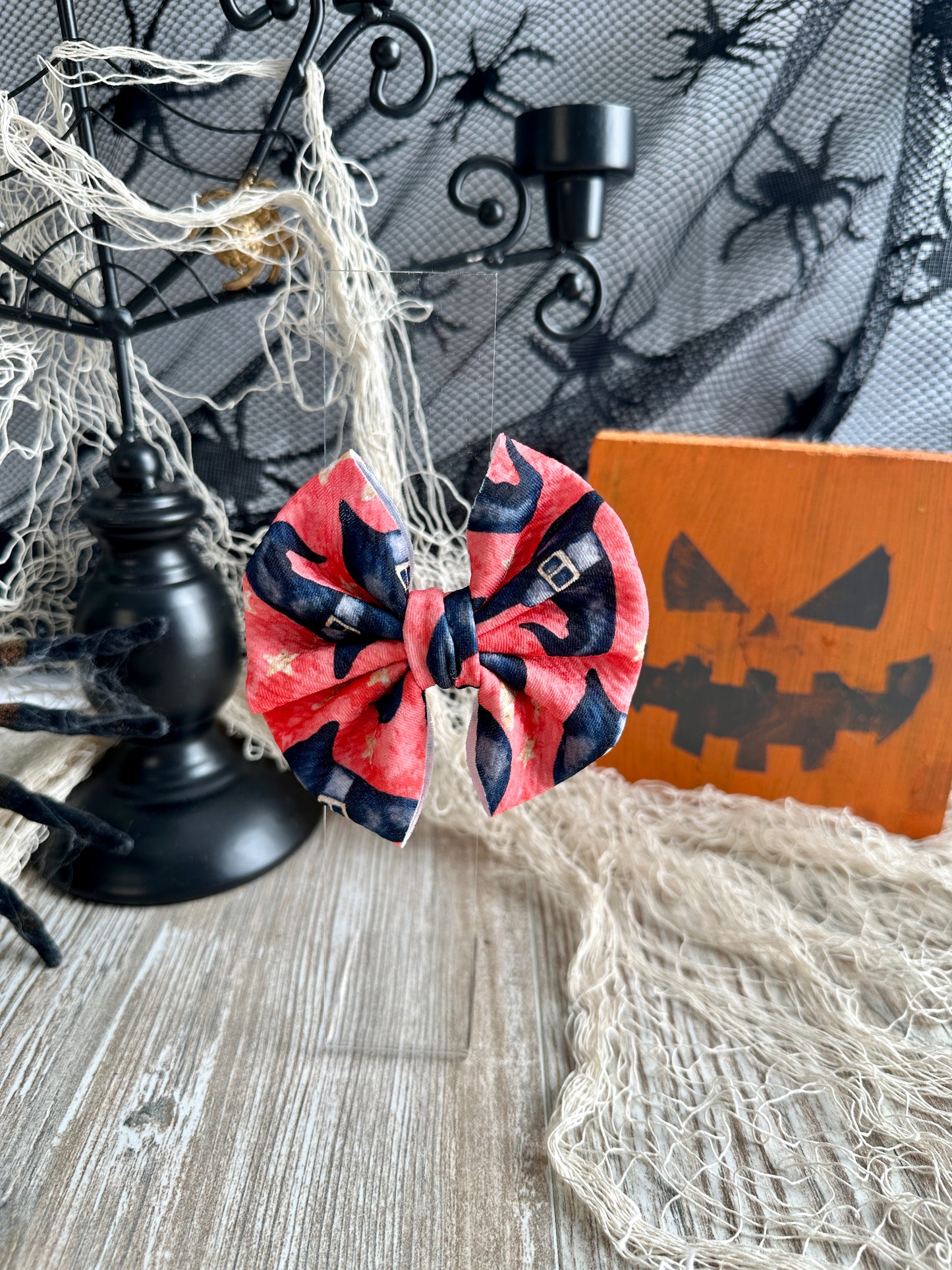 Witches Hat Bow